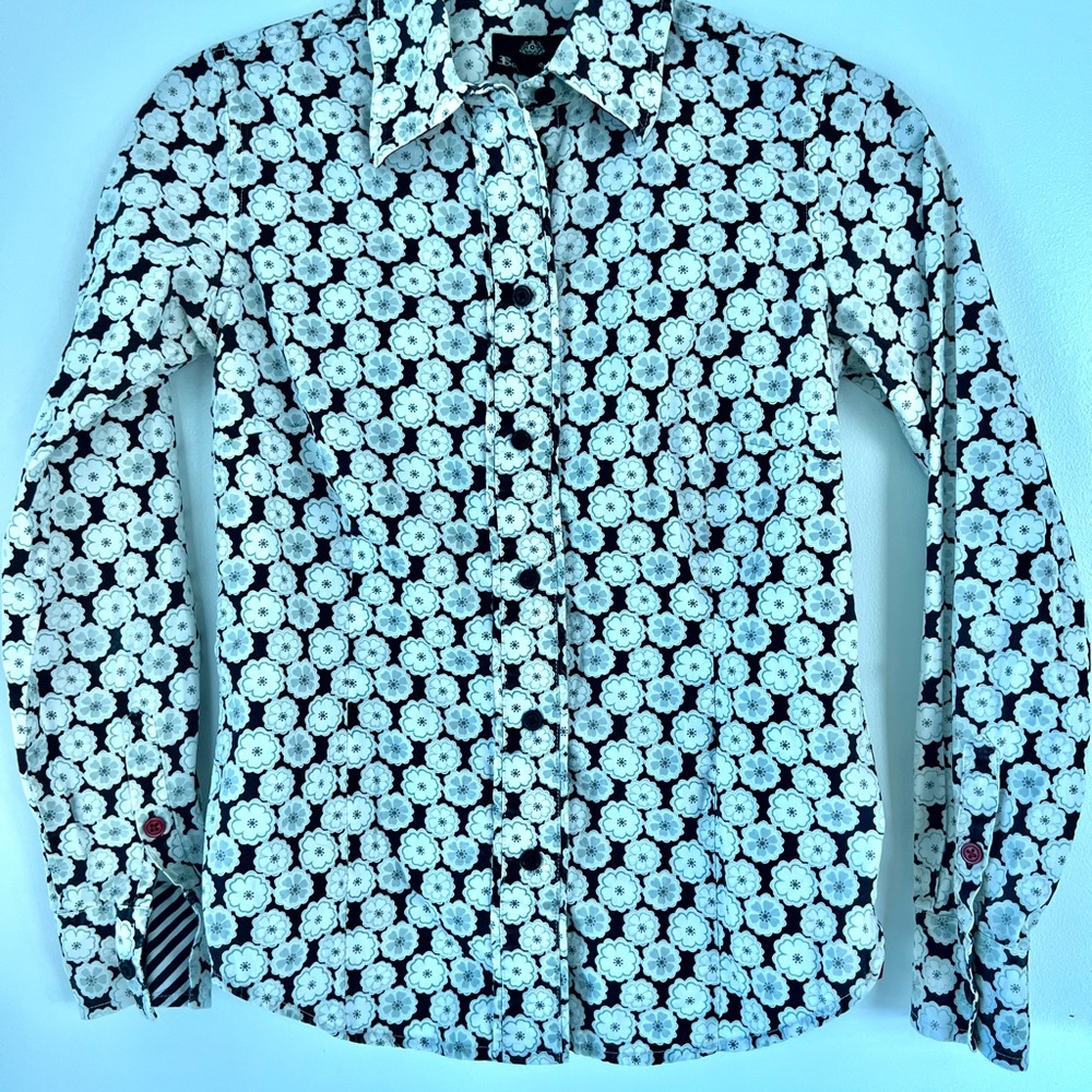 Ben Sherman x-small work shirt. Great fit! Absolutely love this piece!